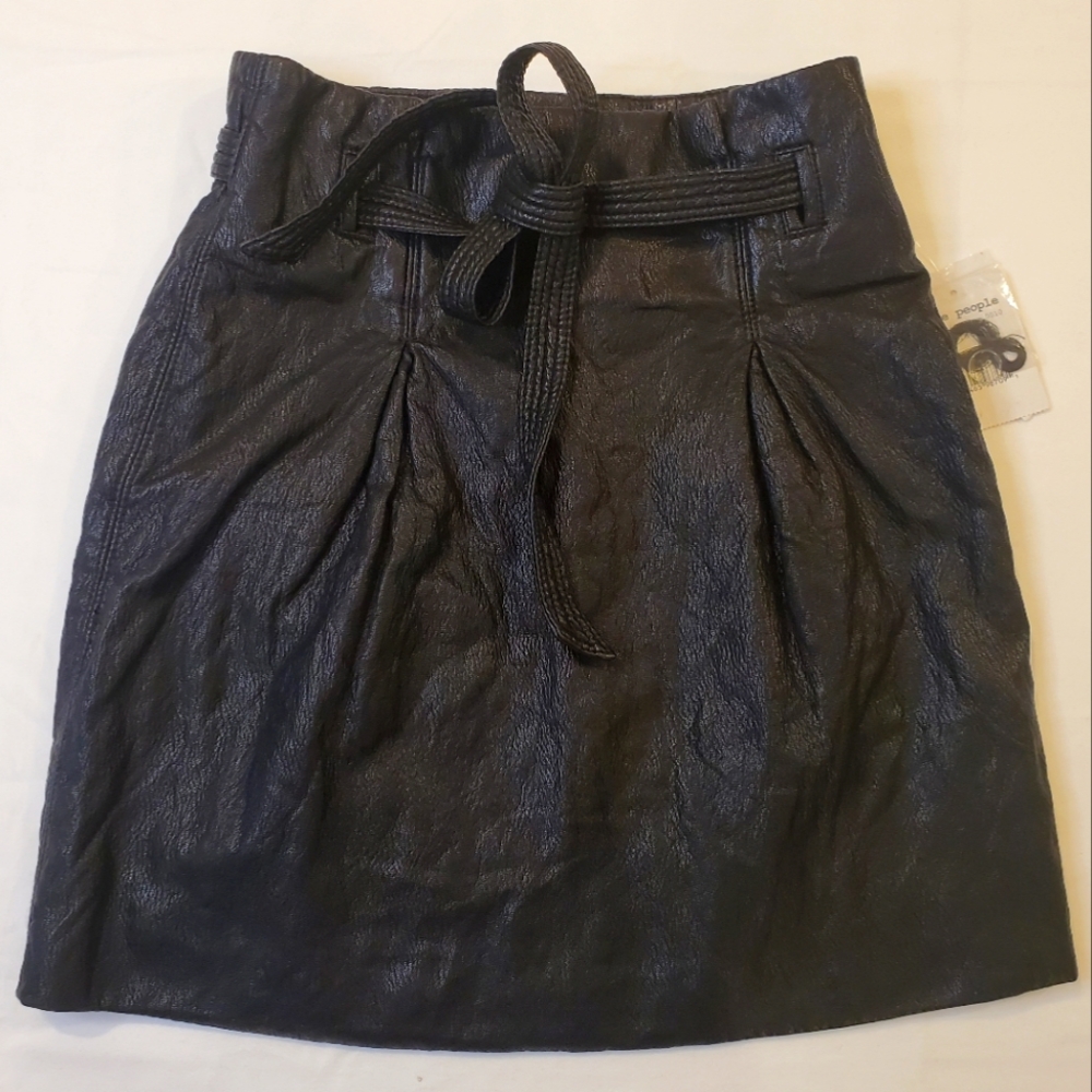 Free People Payton Faux Leather Paper Bag Waist Belted Skirt Size 0 Black NWT‎